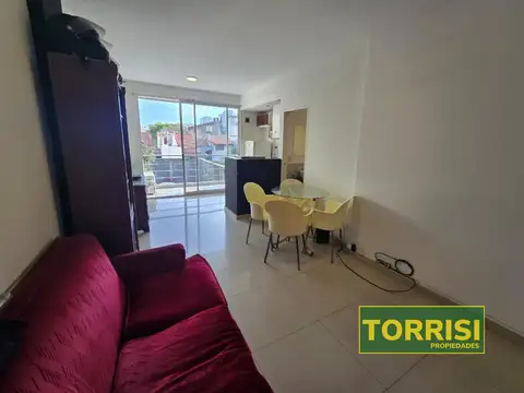 VENTA 2 AMB 40m2 C/BALCÓN Y COCH. FIJA - CARACAS 1200 FLORES