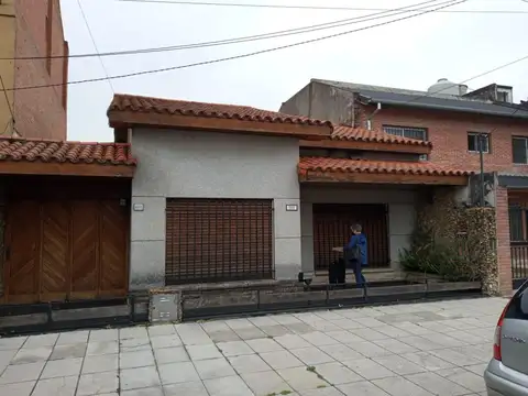 "NUEVO VALOR" Casa muy buen terreno