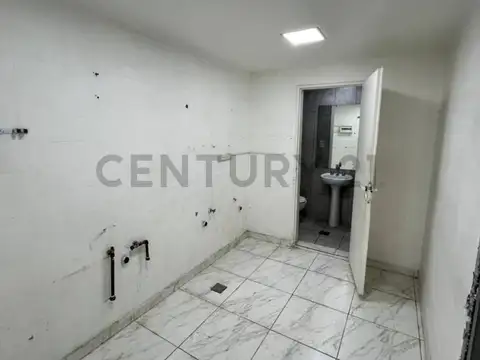 Local comercial multifuncional en pleno centro de Buenos Aires