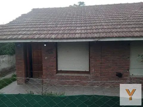 Casa 3 ambientes con 2 baños