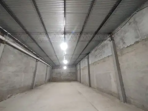 Galpon en Venta en La Banda, USD 110.000