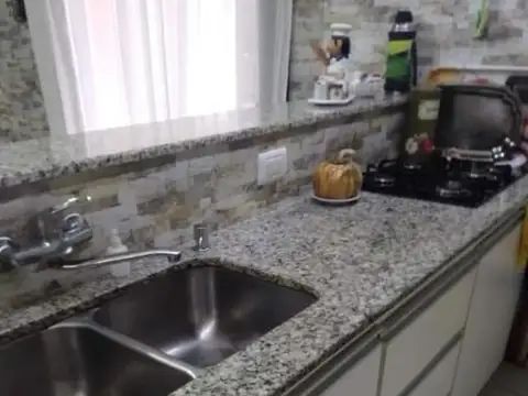 Casa en Venta con 4 cocheras