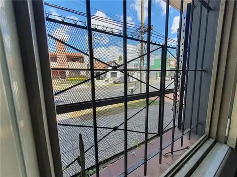 Depto Tipo Casa en Venta en Banfield, USD 125.000