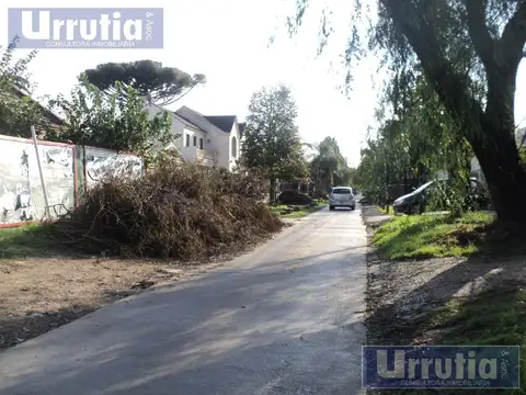 Terreno en Venta en Castelar, USD 450.000
