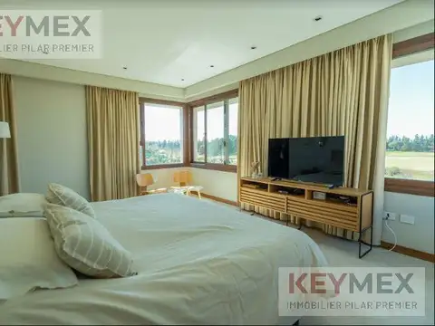 Casa en Venta con 6 cocheras