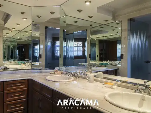 Casa en Venta al Oeste