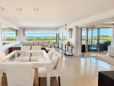 Departamento 4 ambientes con 3 baños