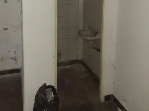 Local en Venta Via Pública