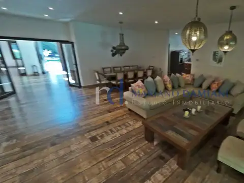 Casa en Venta en La Herradura, USD 1.700.000