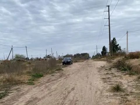 VENTA DE LOTE EN OLMOS,  LA PLATA.