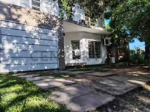 VENTA CASA EN GRANADERO BAIGORRIA LADO RIO