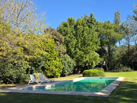 Casa en Alquiler de 4 dormitorios