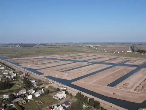 venta terreno en Funes Lakes 501m2