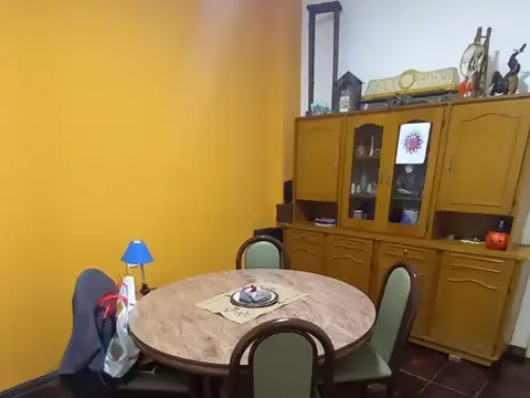 Casa 3 ambientes con cochera lote propio en venta!