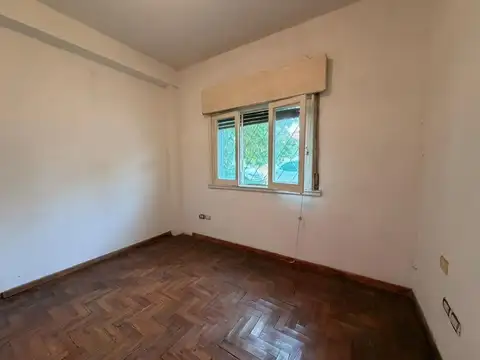 VENTA CASA 5 AMBIENTES CON LOCAL LOMAS DE ZAMORA
