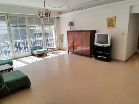 VENTA DEPARTAMENTO 5 AMB FRENTE  + DEP Y COCH GÜEM