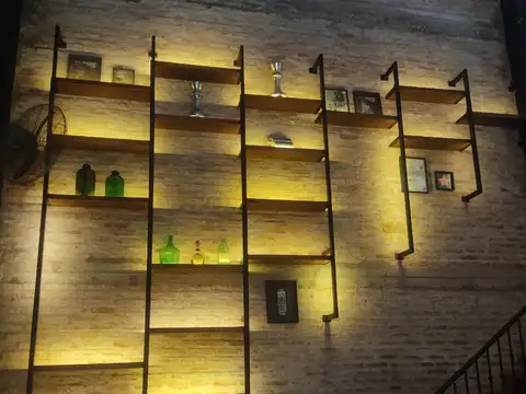 SE ALQUILA LOCAL 200 M2 EN ABBOTT