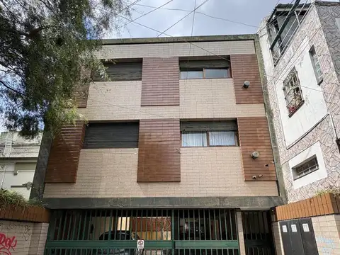 Departamento de 3 ambientes en Lomas de Zamora Este