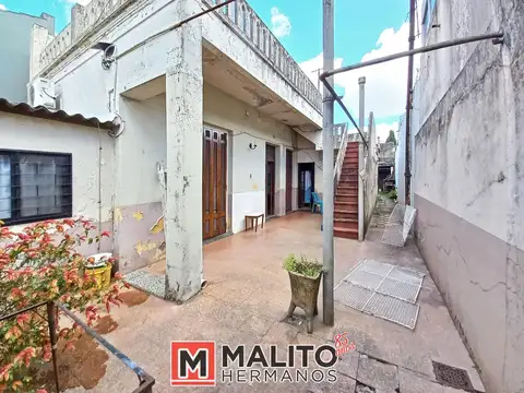 Venta Casa Lote Propio 4 Ambientes con Patio y Terraza