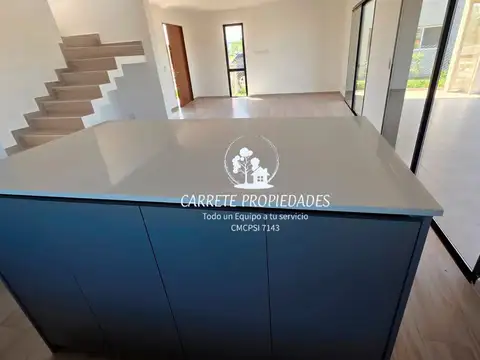 Casa 4 ambientes con 3 baños