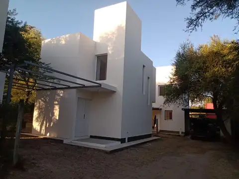 ALQUILER DUPLEX EN HOUSING VILLA RIVERA INDARTE