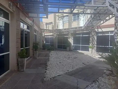 Oficina 3 ambientes con 1 baño