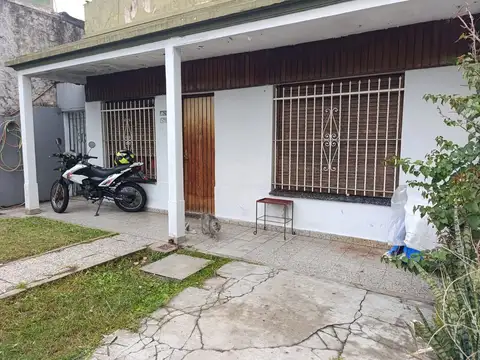 VENTA CASA MULTIFAMILIAR CASEROS