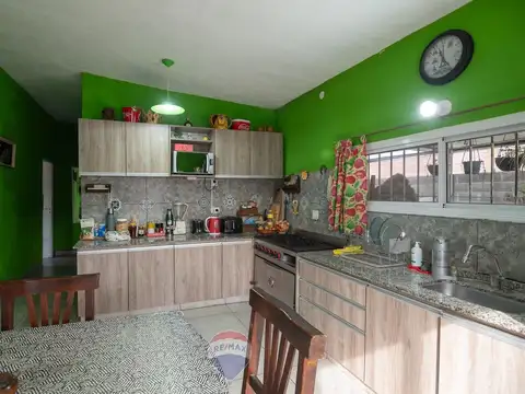 Casa 4 ambientes con 1 baño