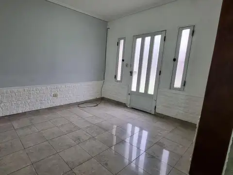 J. V. Gonzalez esquina Irala