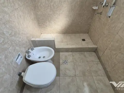 Depto Tipo Casa en Venta con 1 cocheras