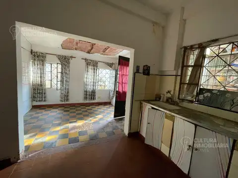 Casa 5 ambientes con 3 baños