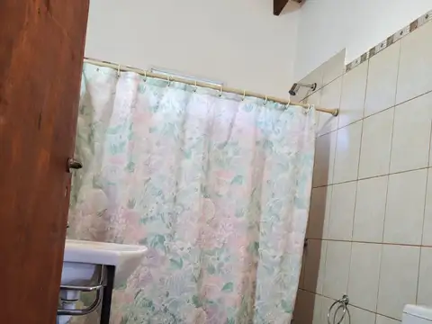 VENDO Casa con amplio terreno en Miraflores