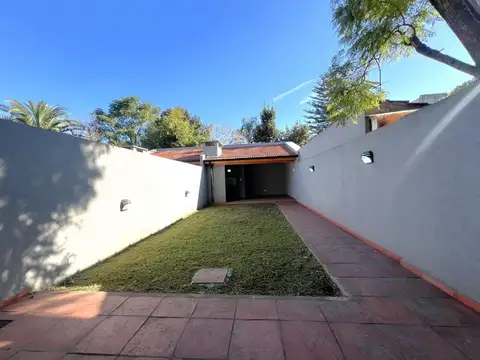 Casa en Venta con 1 cochera