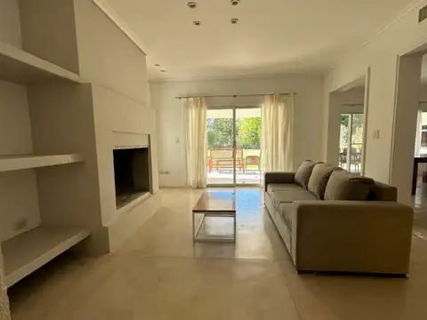 Casa en Alquiler A Estrenar
