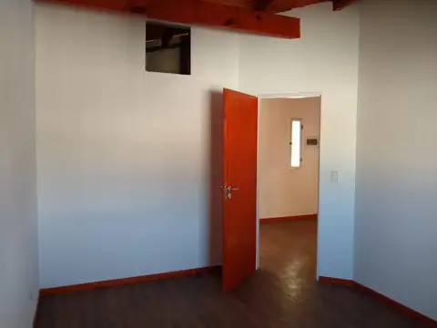 Depto Tipo Casa 2 ambientes con 1 baño