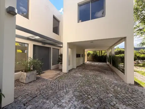 Casa en Alquiler de 6 dormitorios