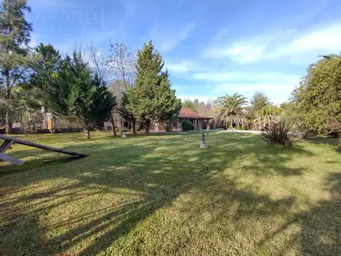 AUR. Alquiler. Casa. 3 Ambientes. Lote 1.460 M2. Con Pileta. Parque Sakura.
