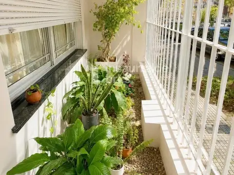 Casa en Venta 3 dormitorios con cochera, jardin, parrilla, suite y quincho,  Parque Chas, Capital Federal, Buenos Aires