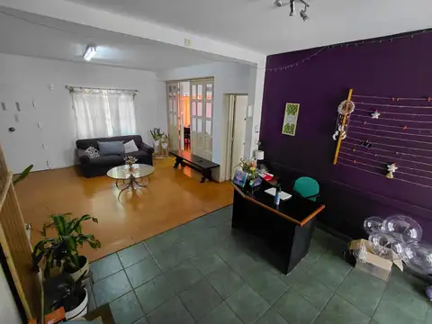 Oficina 4 ambientes con 2 baños