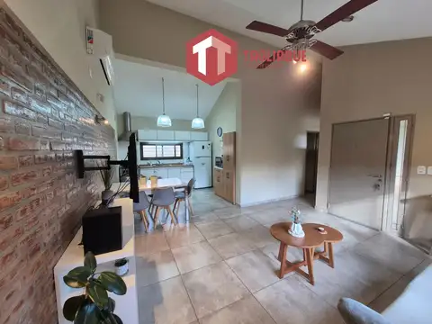 Casa 5 ambientes con 1 baño