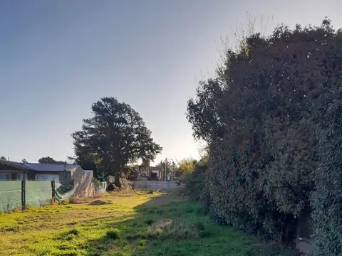 barrio  san bernardo   lote  12 mts  frente  por 60  de  fondo