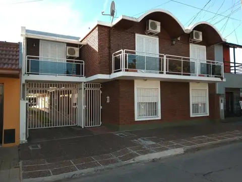 Departamento 4 ambientes en venta en el centro de Florencio Varela