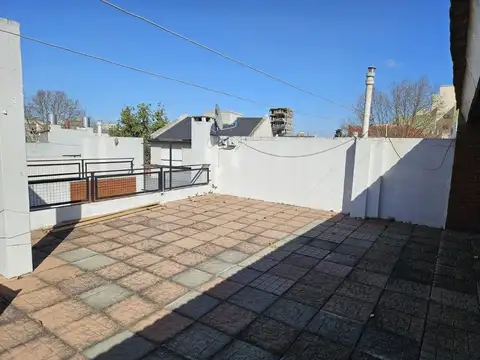 Casa en Mataderos Venta en Bloque | Casa 4 Amb. + Galpón + Local
