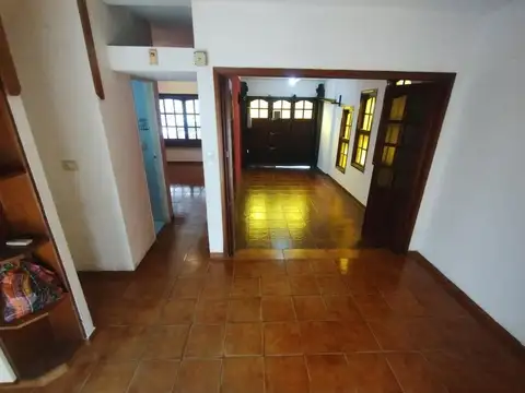 Depto Tipo Casa en Alquiler en Quilmes, $ 850.000