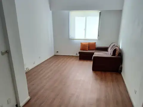 Venta 4 amb. en Caballito. Reciclado. Semipiso