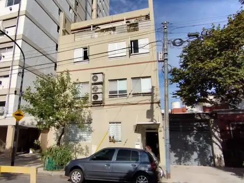 Monoambiente amplio con balcon terraza - Ladines al 2500