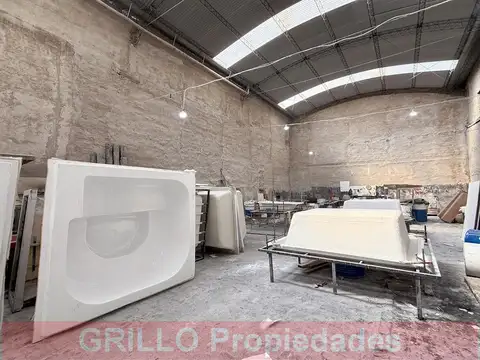 Galpon en Venta 10  mts Frente