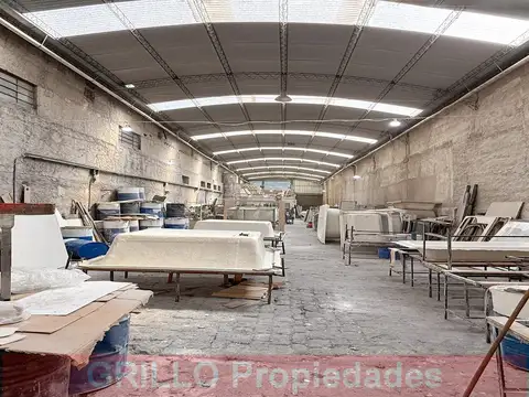 Galpon en Venta 55  mts Fondo