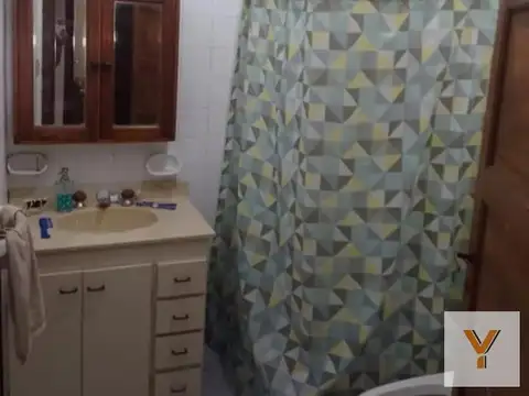 Depto Tipo Casa en Venta de 5 ambientes