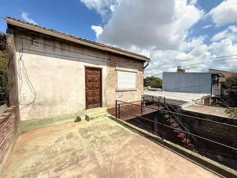 DEPARTAMENTO EN PRIMER PISO